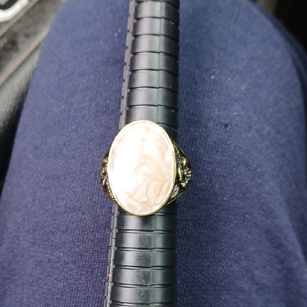 Elegant Antique Bronze and Cream Women's Ring Adjustable